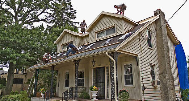 Best Emergency Roof Repair  in Kingsford, MI